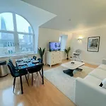 3 Bedroom Flat With Free Secured Parking In Borough Near The Shard, Bermondsey