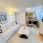 3 Bedroom Flat With Free Secured Parking In Borough Near The Shard, Bermondsey