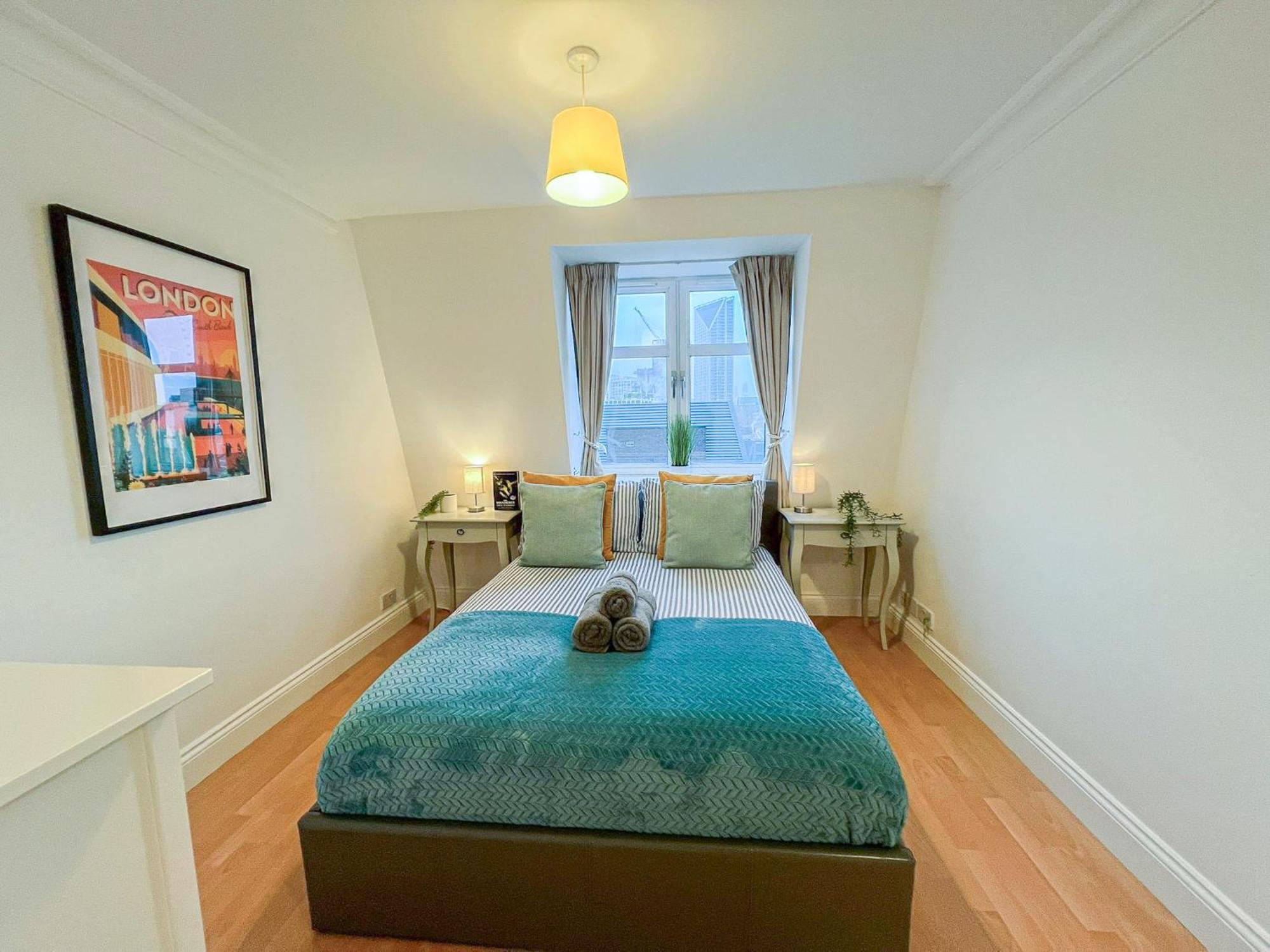 3 Bedroom Flat With Free Secured Parking In Borough Near The Shard, Bermondsey Londres